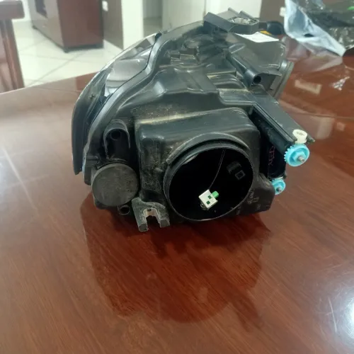 Optique bi-xénon avec LED côté gauche de AUDI s3 2012