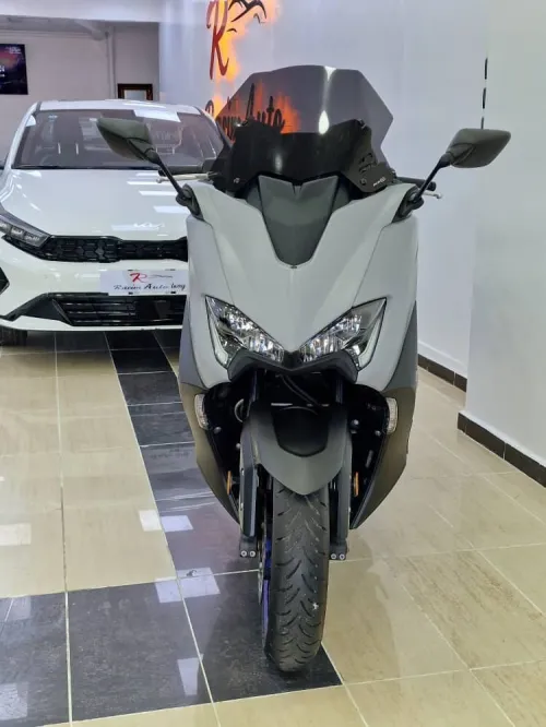 T-MAX T-MAX 2022