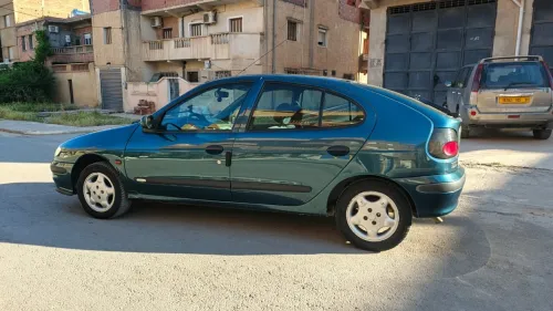 Renault Megane 1 1998 Sentry