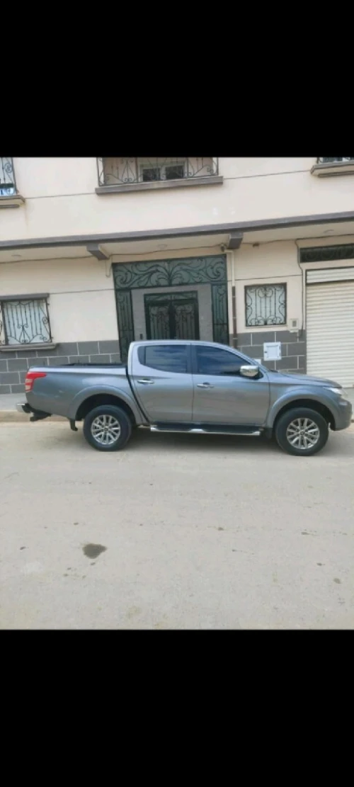 Mitsubishi L200 2015 Doube cabine Evolution