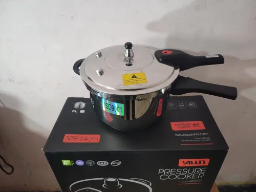 Destockage sur la cocotte minute yalln  6L