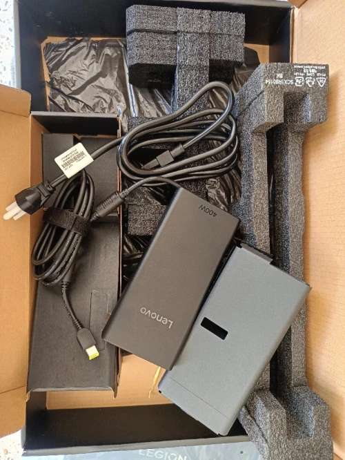 LENOVO LEGION 7 PRO 2025/ULTRA 9-275HX/RAM 32GB/ 2TB /NVIDIA RTX 5080 16GB/ECRAN 16 OLED 2K 240HZ