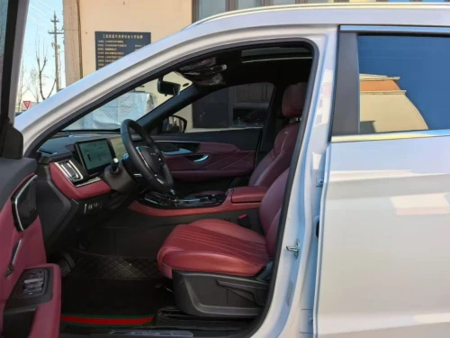 Geely X70 plus 2025 