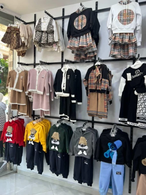 تفريغ محل ملابس اطفال البيع جملة بالكامل