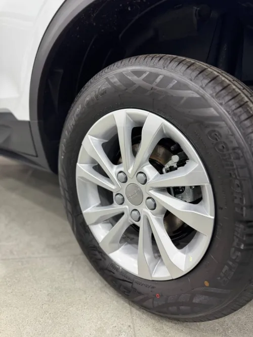 Geely Coolray 2026 la base