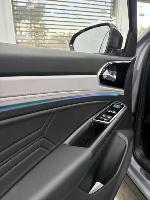 Volkswagen Jetta 2025 VS5 toute options gris nardo edition black