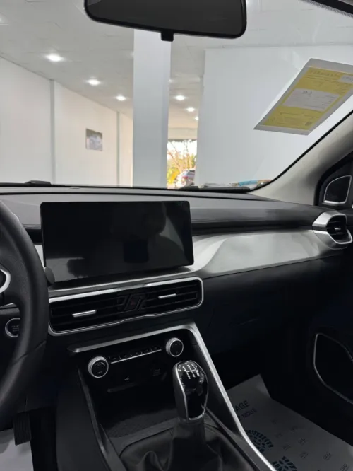 Geely Coolray 2026 la base