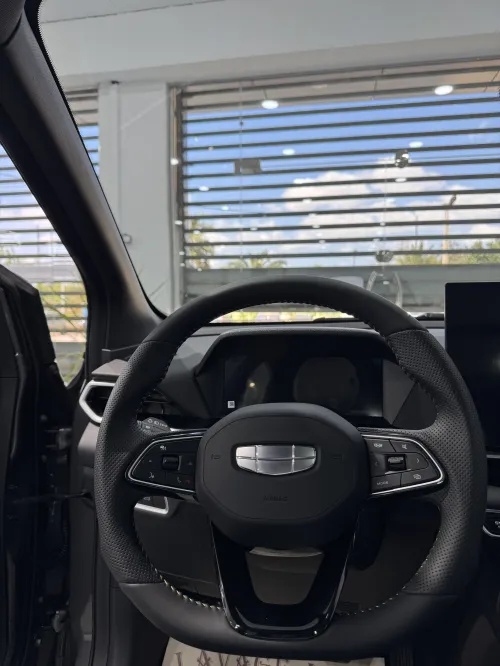 Geely Coolray 2026 