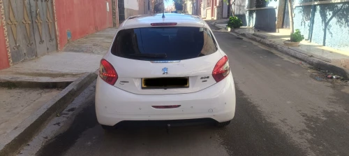 Peugeot 208 2014 Allure