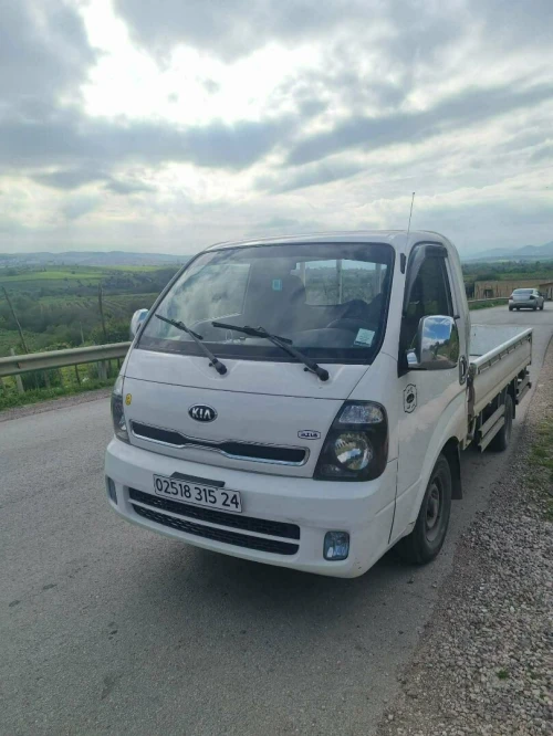Kia K2700 2015