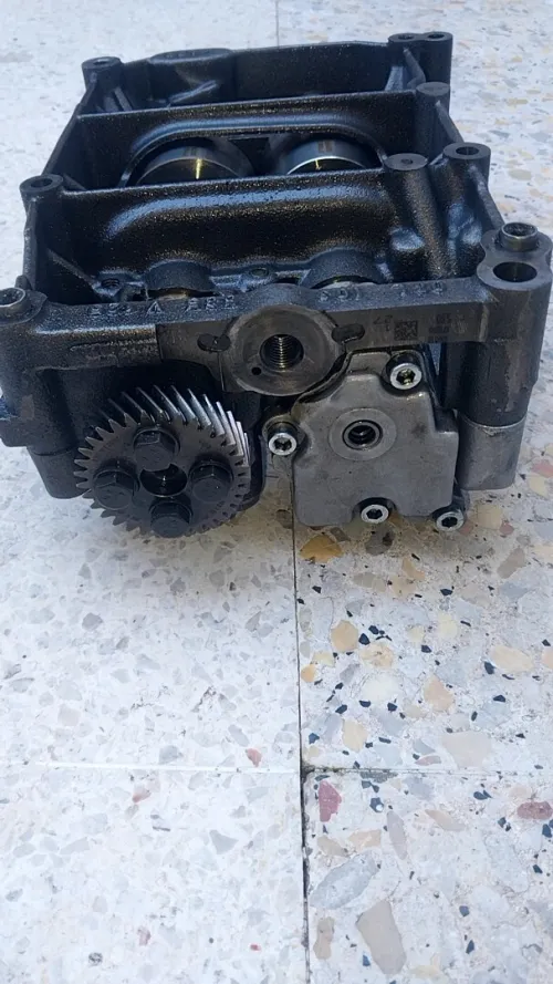 Module d'arbre d'équilibrage avec pompe à huile complet( Vibreur équilibreur 2.0 TDI 03L)