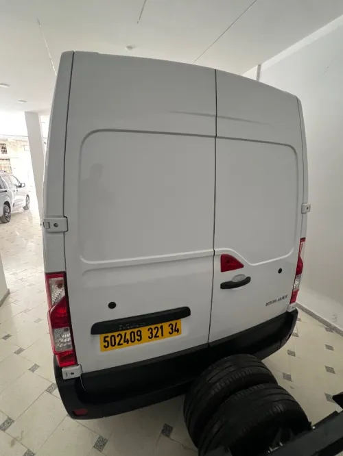 Renault Master 3 Panneaux, Safi 2023