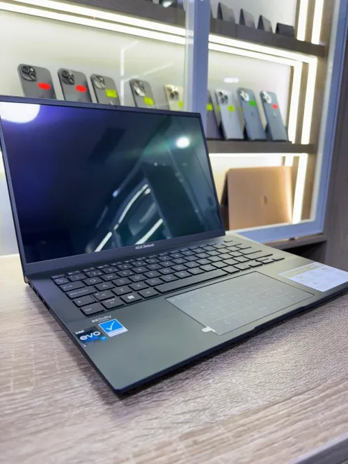 Asus zenbook Ux3402Z i7-1260P 16gb ram 512 ssd Oled 
