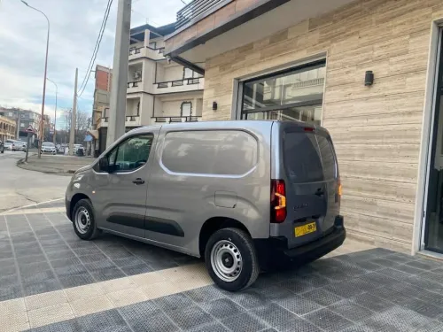 Fiat Doblo 2025 VU