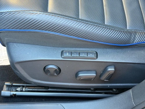 Volkswagen Golf 8 2024 R