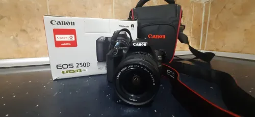 CANON EOS 250D (Rebel SL3)
