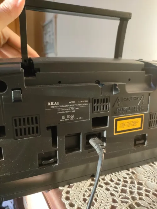 Akai boombox FM MW LW