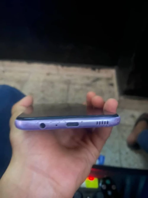 Samsung Galaxy f04