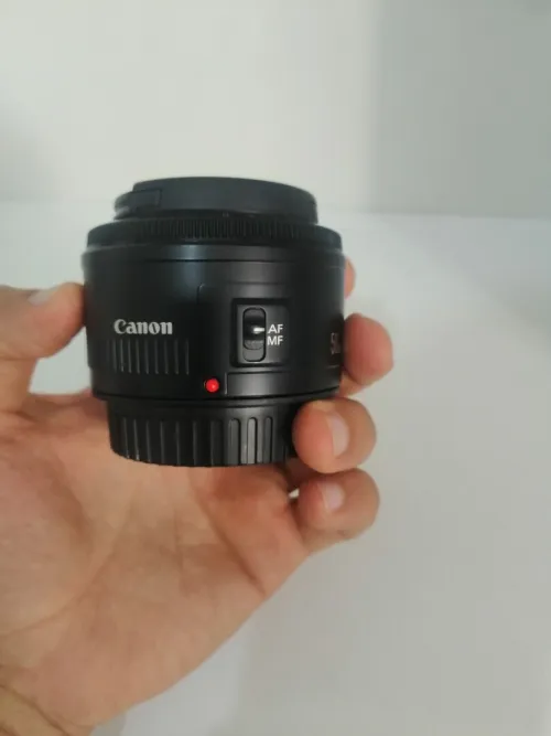 Objectif Canon EF 50 mm 1.8