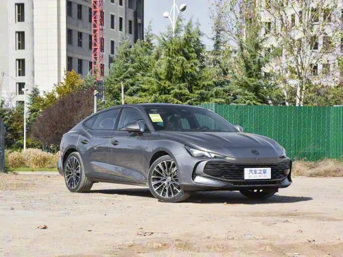MG MG7 2025 1.5 ELIGANTE EDITION