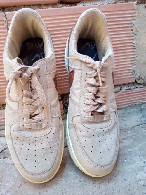 Basket air Force à bon état à vendre 