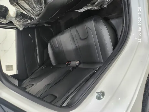 Hyundai ELANTRA 2025 