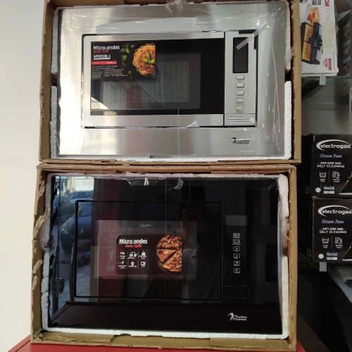 Four a micro ondes 