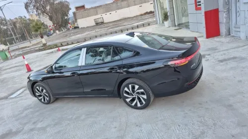 Volkswagen Passat 2025 Dragon 