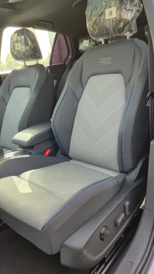 Volkswagen Golf 8 2025 R-Line