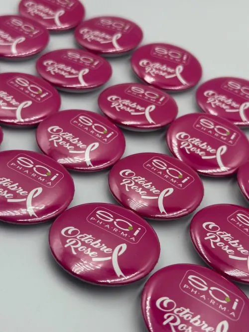 Pins octobre rose 