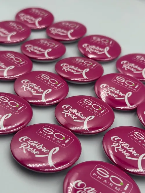 Pins octobre rose 