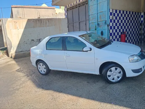 Dacia Logan 2012 Latot