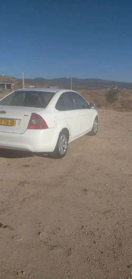 Ford Focus 4 portes 2010 Focus 4 portes