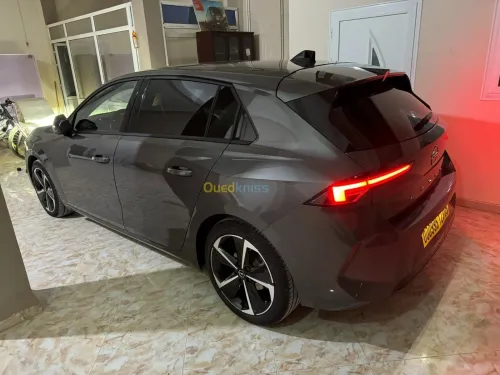 Opel Astra 2023 