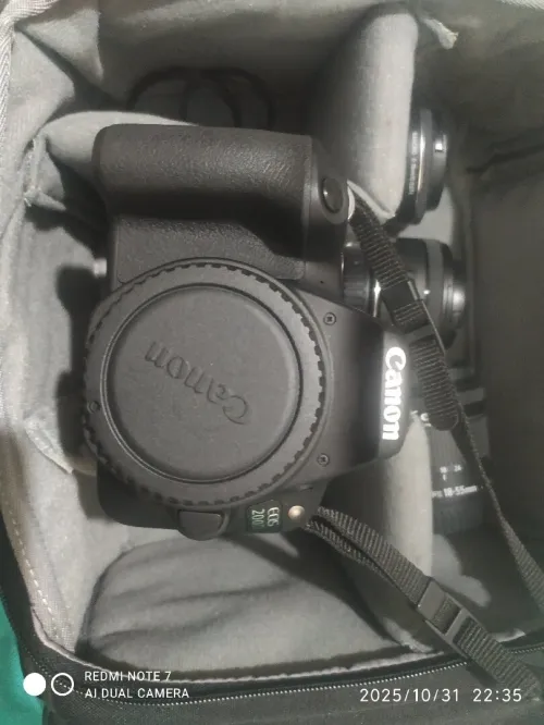 Canon eos 200d +3 objectifs Canon: 50mm f/1.8 STM, 18-55mm STM et 24mm f/2.8 STM