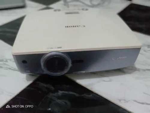 data show - vidéoprojecteur canon SX80