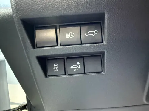 Toyota Land Cruiser  2026 V XR - full options