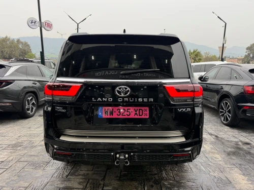 Toyota Land Cruiser  2026 V XR full option