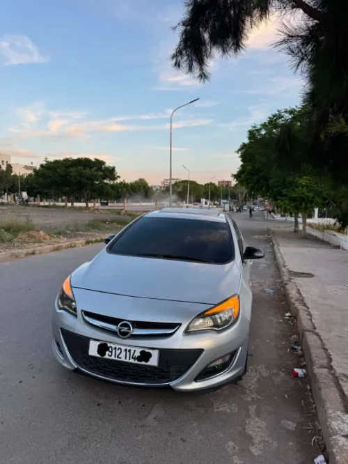 Opel Astra 2014 COSMO