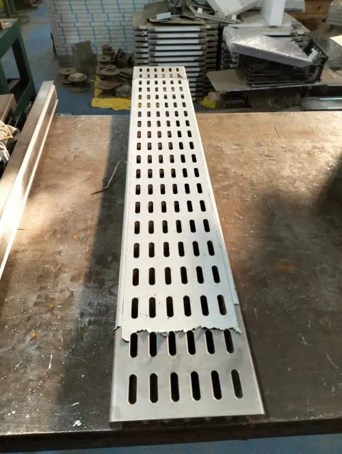 Découpe, Poinçonnage, Pliage, Soudage, Assemblage, Finition