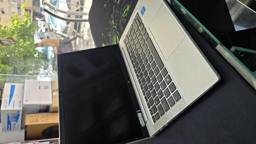 HP ELITE BOOK 830 G8 I5 11EME 8GB 256GB SSD NVME ECRAN 13.3p TACTILE FHD AVEC CHARGEUR ORIGINAL ET CARTABLE ET GARANTIE 3MOI LIVRAISON DISPONIBLE