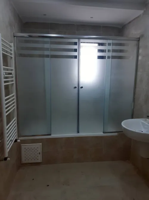 Cabine de douche sur mesure 