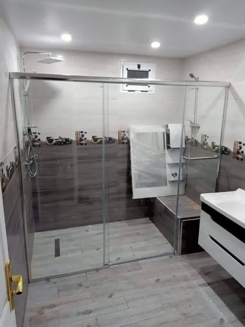 Cabine de douche sur mesure 