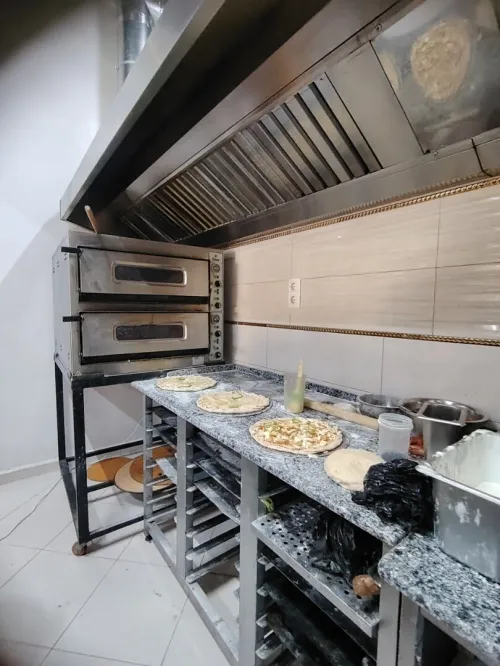 Pizzeria 