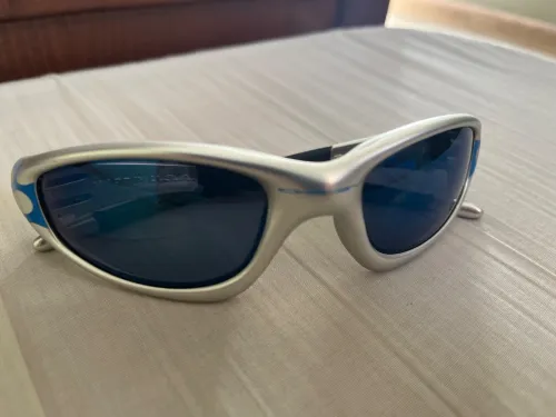Oakley straight jacket FMJ blue flame