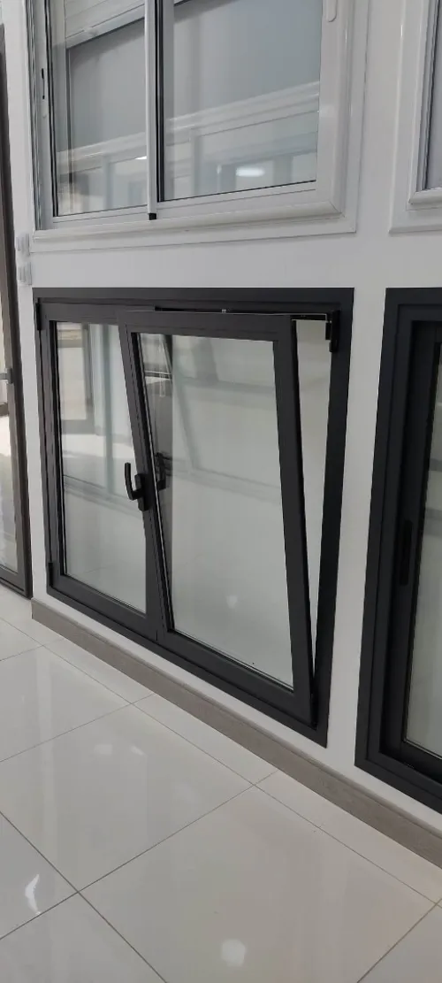 Menuiserie Aluminium La Haute qualité Sur Mesure. 0781-776-070نجارة الألمنيوم منتوجات عالية الجودة