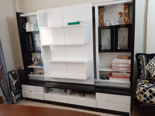 Bibliothèque avec ailes coulissantes avec port TV