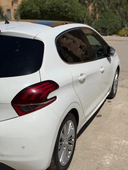 Peugeot 208 2019 Allure Facelift