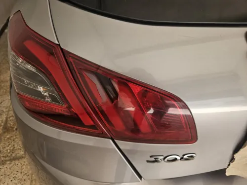 Peugeot 308 2021 