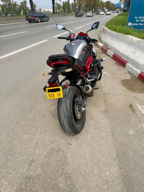 Kawazaki Z900 2026